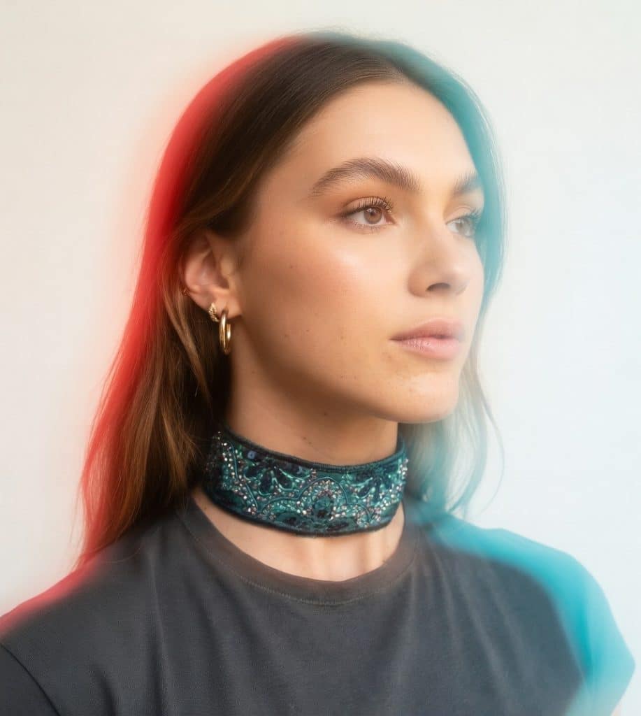 Choker bordado en pedrería y lentejuelas color turquesa, modelo Liora – Traselvelo