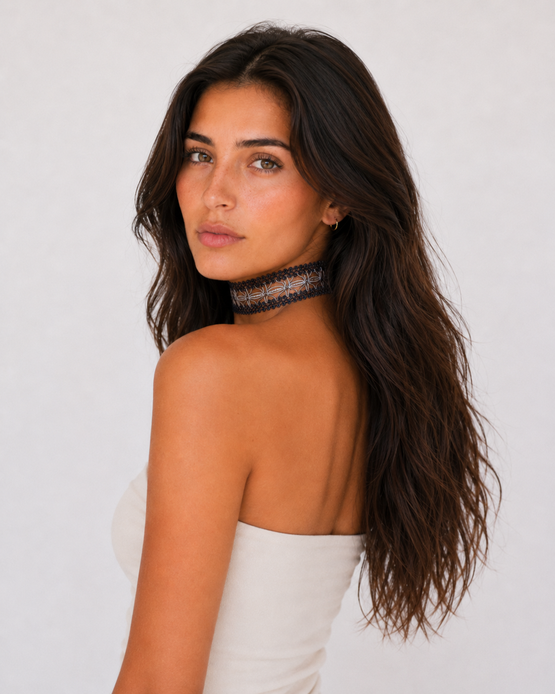 Choker de encaje bordado color azul, modelo Vega – Traselvelo